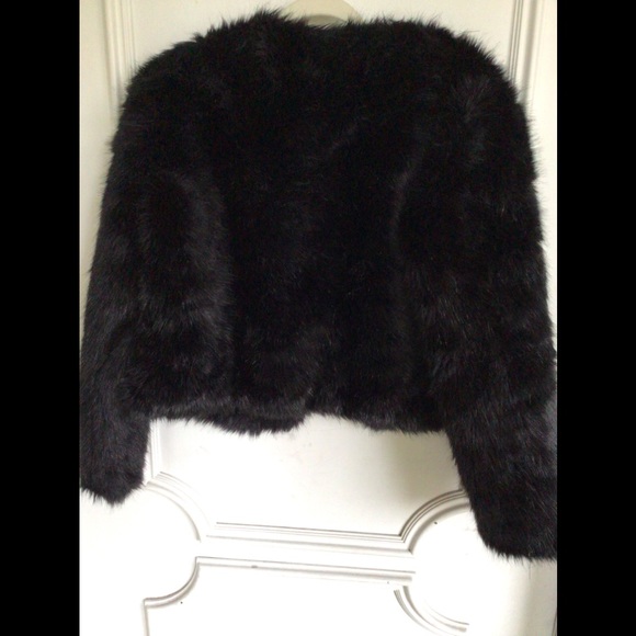 Faux fur coat Size M - Picture 2 of 7